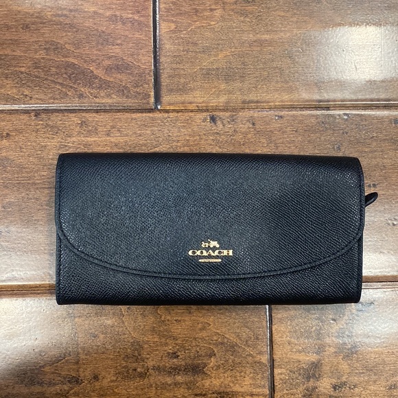 COACH Soft Wallet in Crossgrain Leather - Picture 2 of 8